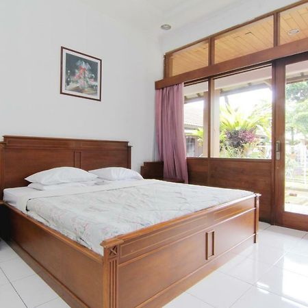 Villa Enggal Lembang Esterno foto