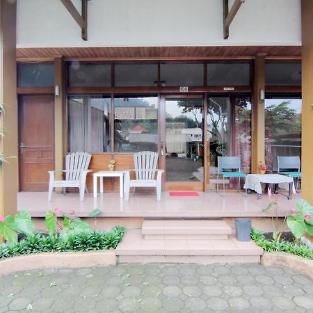 Villa Enggal Lembang Esterno foto