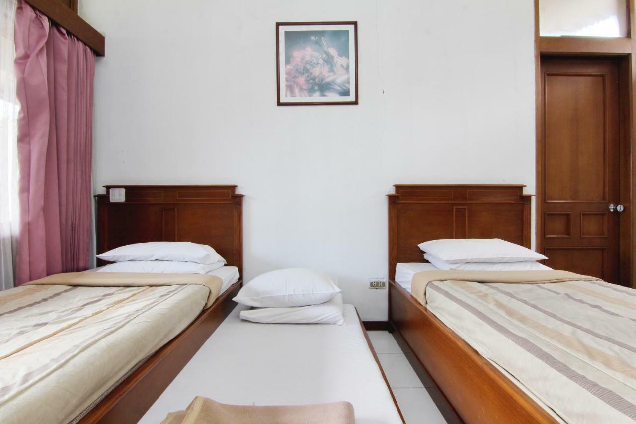 Villa Enggal Lembang Esterno foto