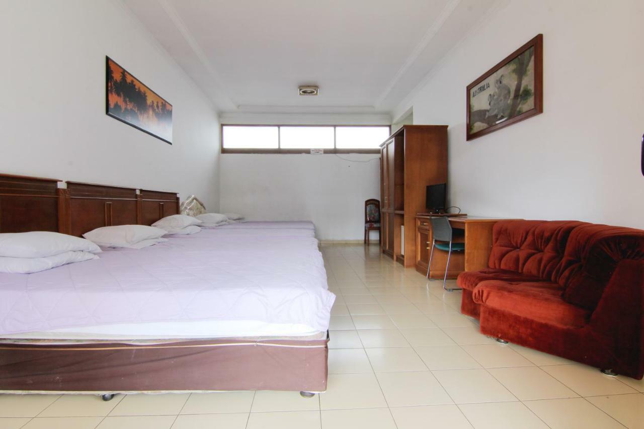 Villa Enggal Lembang Esterno foto