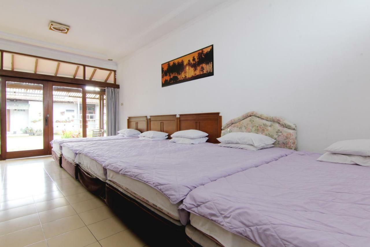 Villa Enggal Lembang Esterno foto